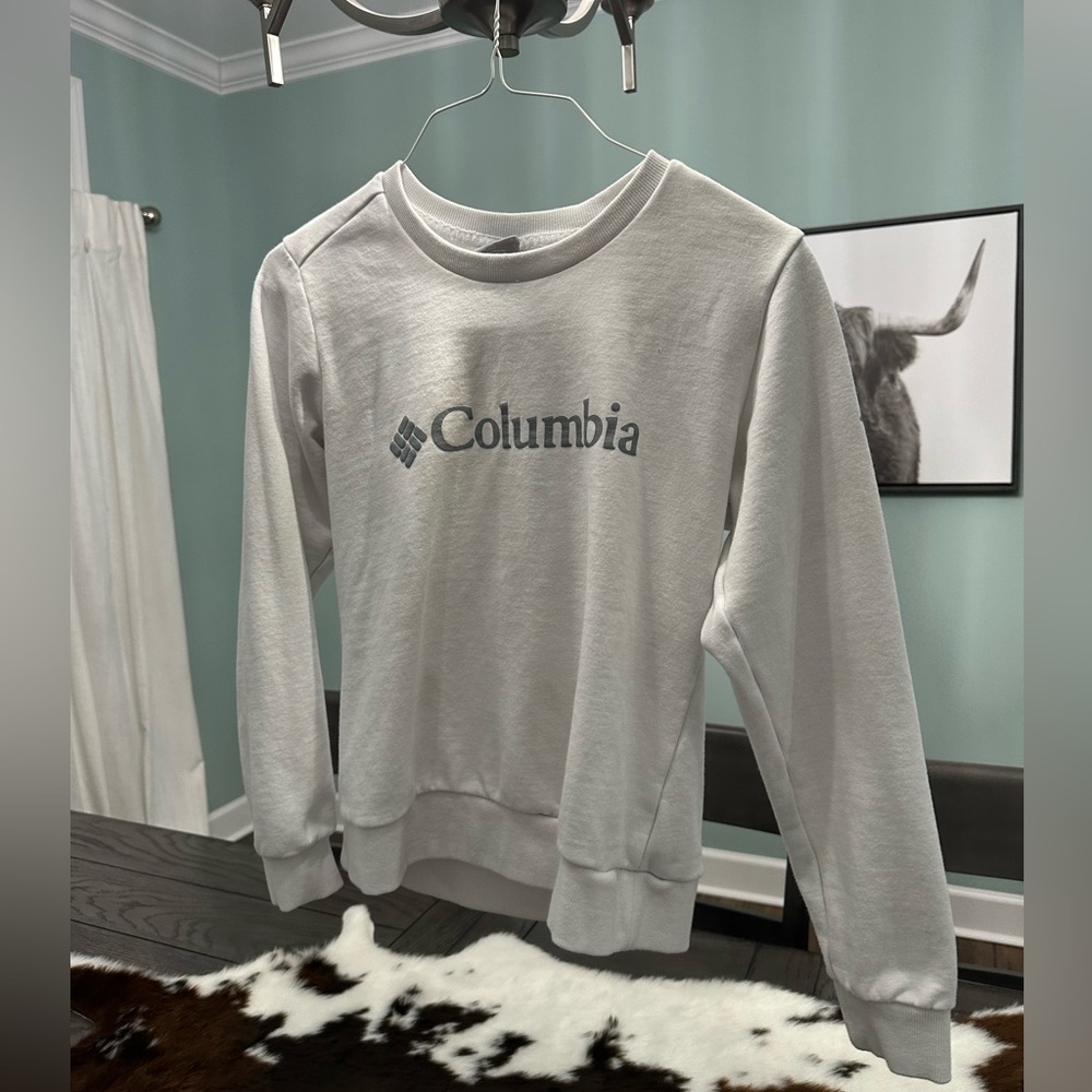 Runs small, bump out on letters